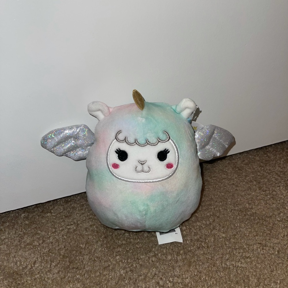Winona squishmallow
